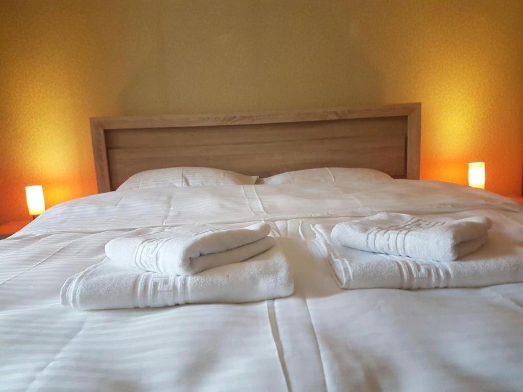 Apartments4Rent Iasi Luaran gambar